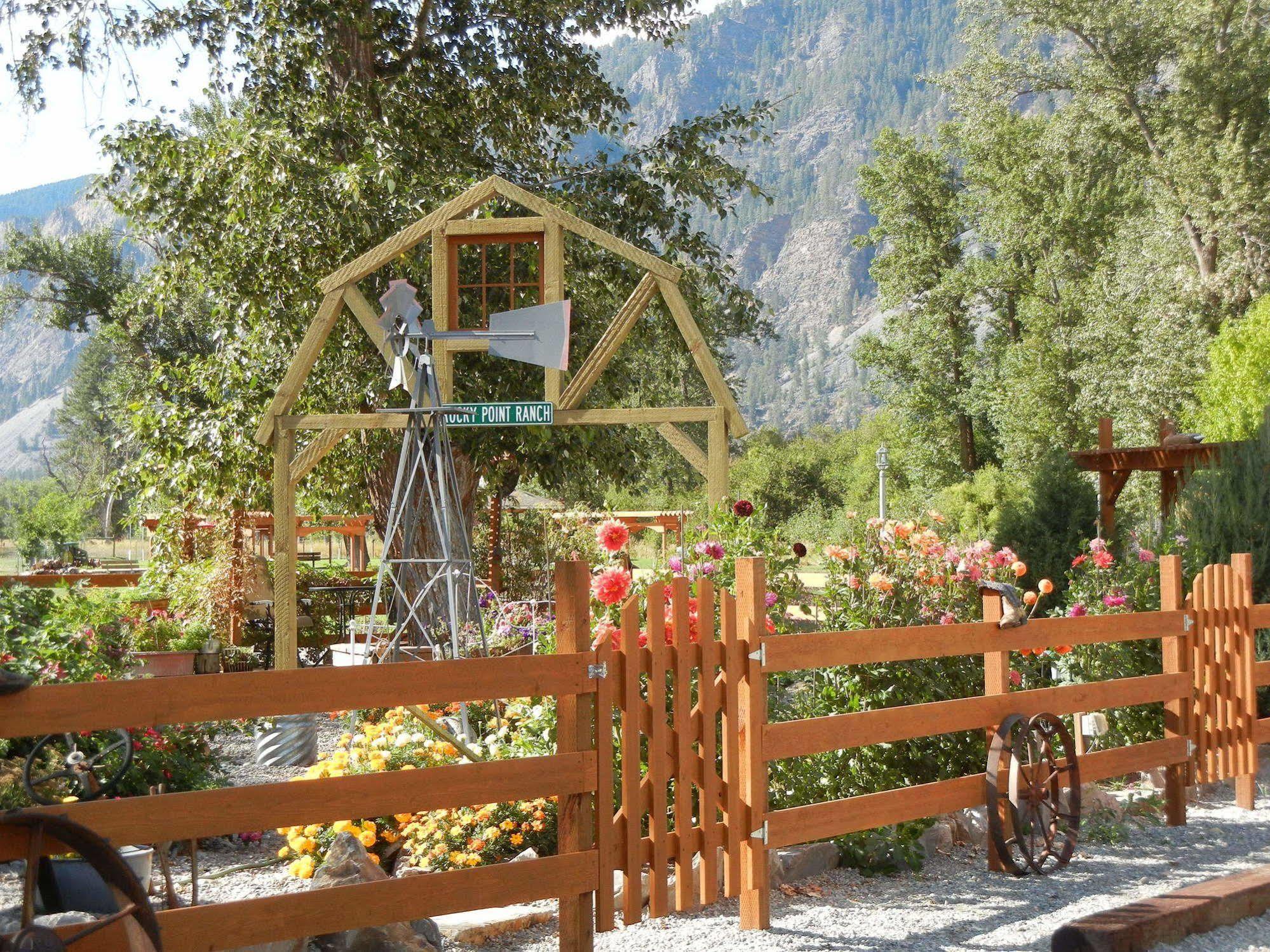 Rocky Point Ranch, Montana Bed and Breakfast Eddy Exteriör bild